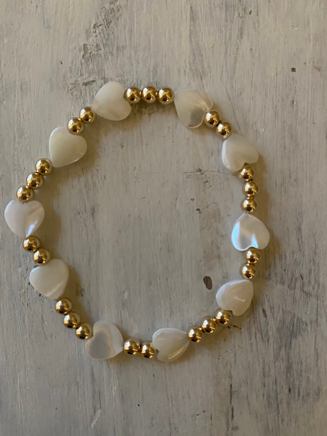 ブレスレット VALENTINO IVORY PEARLS COEUR  BRACELET Valentino Garavani Pearl Coeur Royal Bracelet | italist