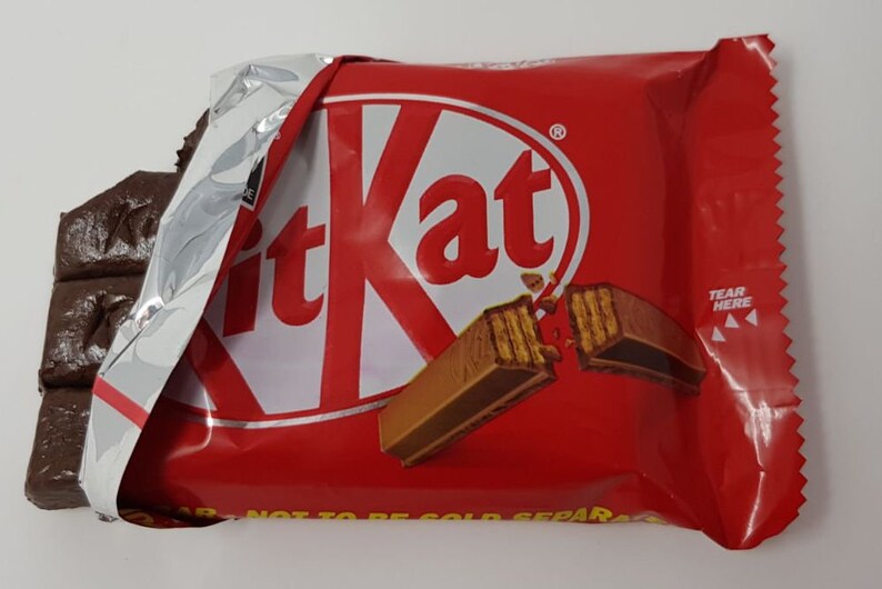 Full Size Four Finger Kit Kat Fridge Magnet Home Living Kitchen Decor