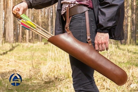 Carquois traditionnel en cuir pour archers | Style authentique
