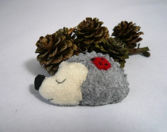 Hedgehog brooch , ideal gift for hedgehog fans!