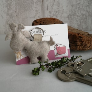 Porte-clé chèvre en feutrine, cadeau pour fan de biquettes image 8