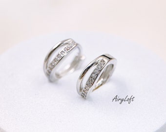 Sterling Silver Hoop Earrings, Huggie Hoop Earring, dainty earrings, Christams gift, 925 Sterling silver jewelry, Stud Earrings, for her