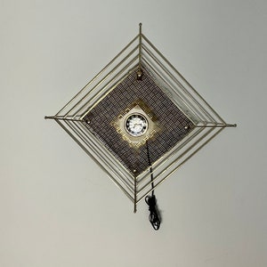 Mid-Century Modern Decorative Electric Wall Clock Bilt-Rite Manufacturing Company, circa 60’s