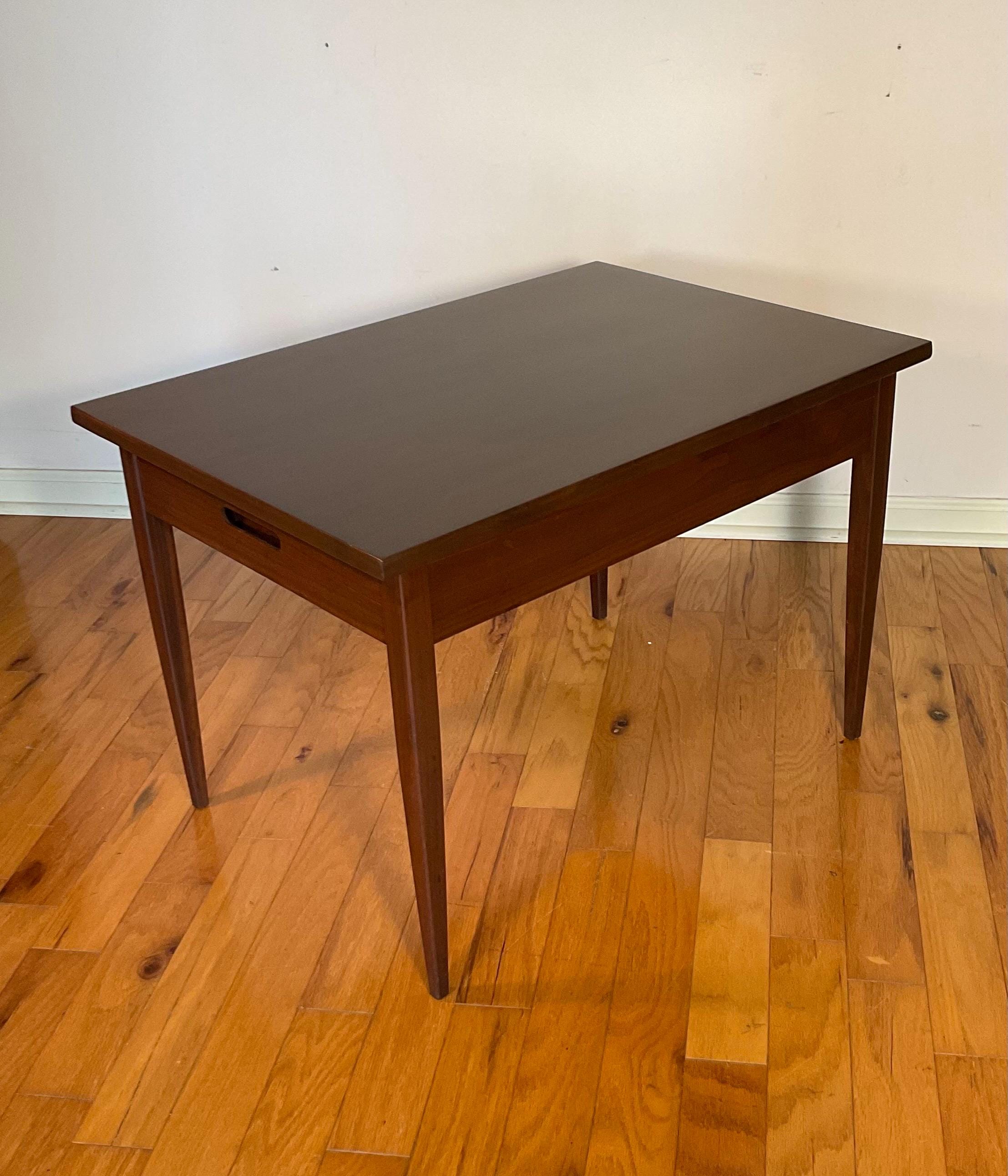 Mid Century Modern Jens Risom Walnut Side Table With Single