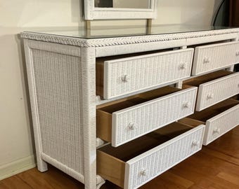 Vintage Henry Link Lexington White Wicker Bedroom Furniture Set