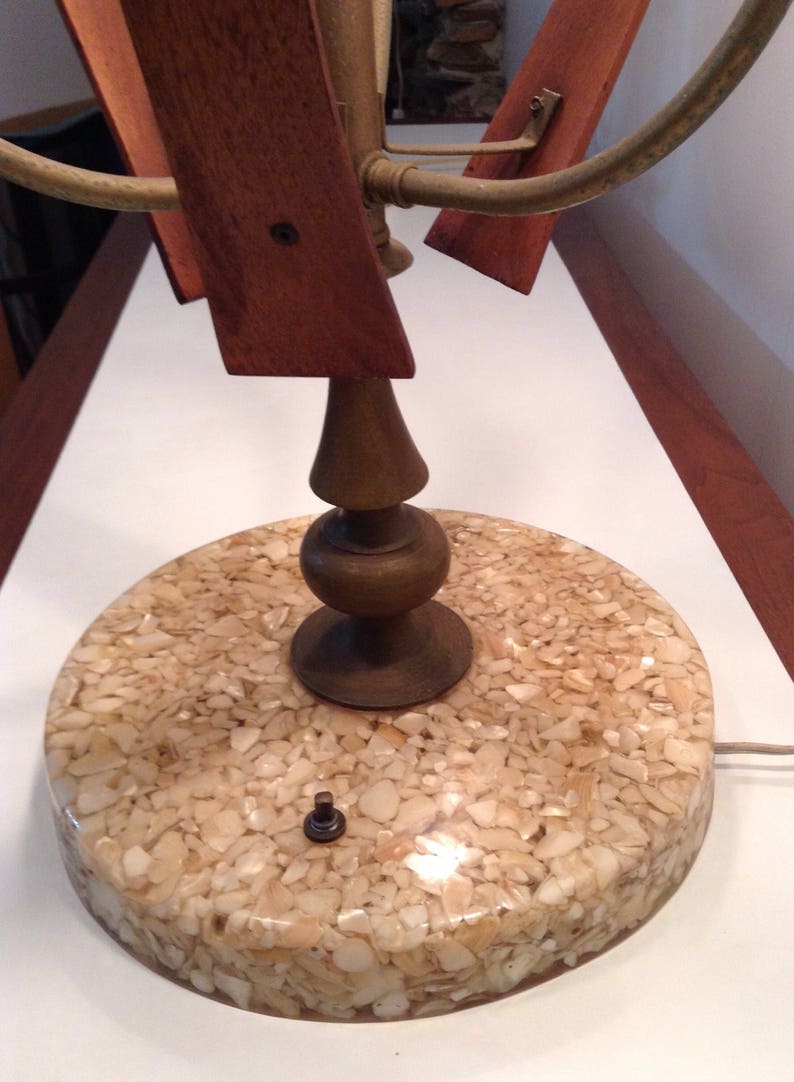 Vintage Mid Century Modern Sculpture Wood Table Lamp 3-Branch Abalone Shell Cast Resin Base 60/'s