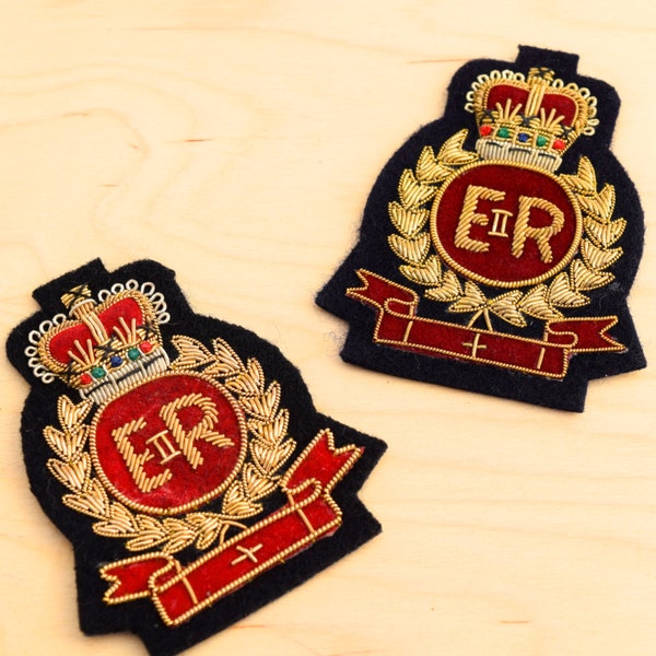 E II R Private School Inspired Bullion Emblem Crest Patch With 3 Dimensional Crown Set on Black Phelt