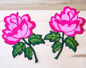 2 Hot Pink Embroidery Blumen Applikation Zweifarbige Rose Eboridery Patch mit Bügelbild mit vibrierenden grünen Blättern