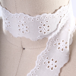 Weiße Baumwolle Öse Trim 2 Yards 100 % Baumwolle weiße Öse Spitze Trimmen 2&quot; mehrere Größe Ösen eine Seite bestickt Rand