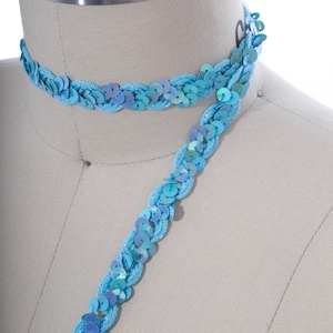 Blue Sequin Trim 2 yardas Non Stretch Blue Sequined Ribbon Trim. Algunos elementos iridiscentes/ Perfecto para diademas y disfraces/