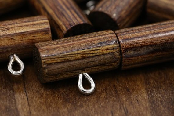 Brown Wooden Toggle with Metal Loop - 4pcs (19mm)