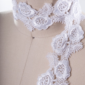 White Venice Lace or Ivory Venice Lace with Rose Collage Effect 2&quot;/ White Venice Lace For Bridal Gowns and Accessories