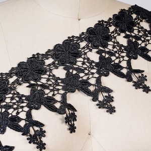 Black Lace Trim Black Venise Lace with Spacing and Fringe like Elements