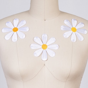 Large White Daisy Patches Flower Power Great for 1970&#39;s Costumes and Festivals