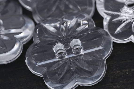 Clear Flower Plastic Buttons: Italian 2-Hole Buttons, 23mm (1 Dozen) Style BL125