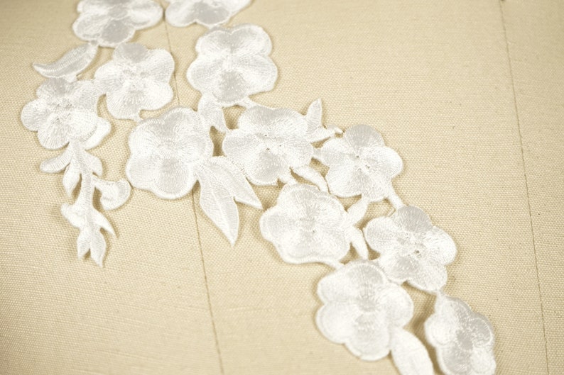 White Flower Patches PAIR White Embroidery Flower Patches/ Etsy