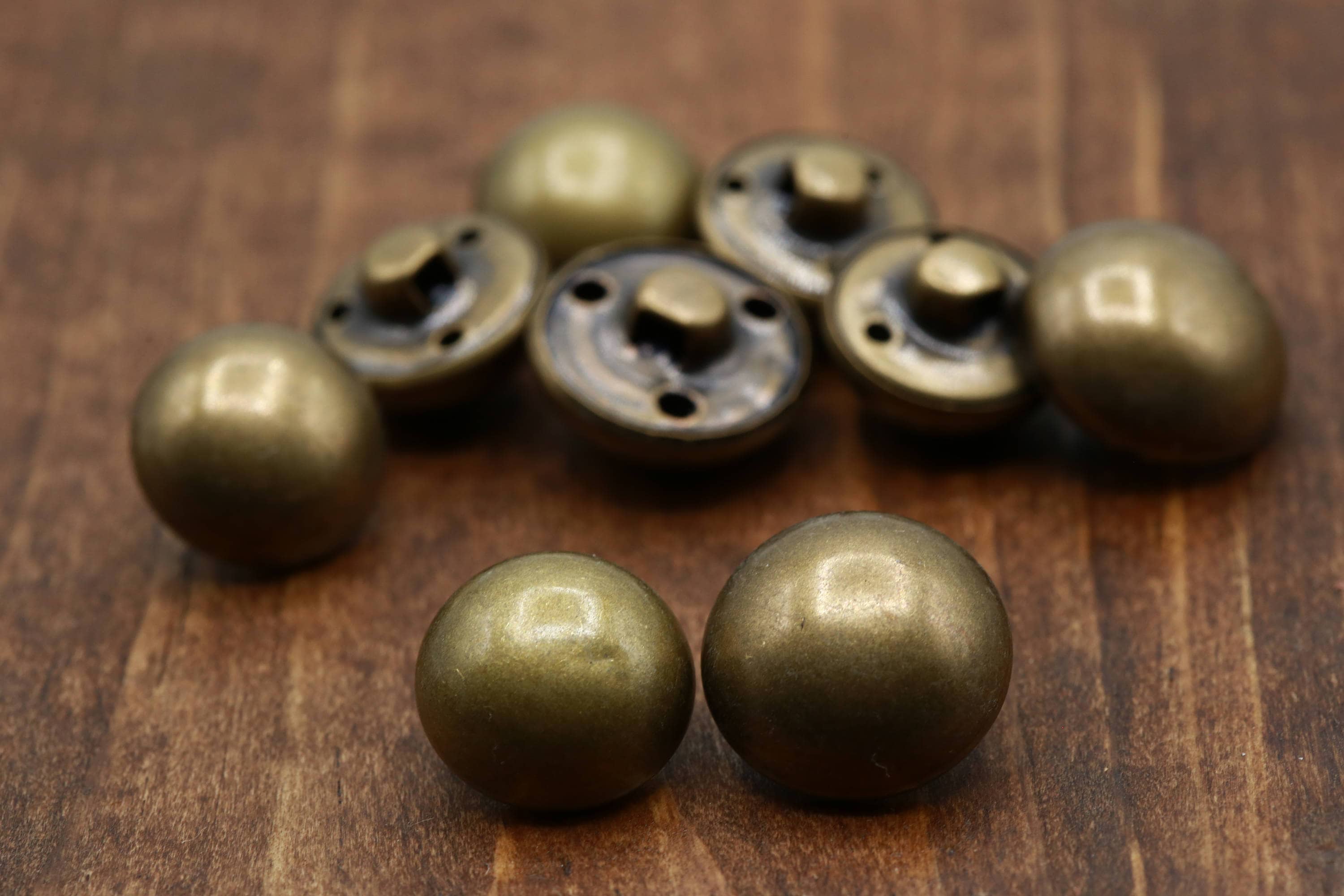 ANTIQUE BRASS DOMED BUTTONS - Nasias Buttons