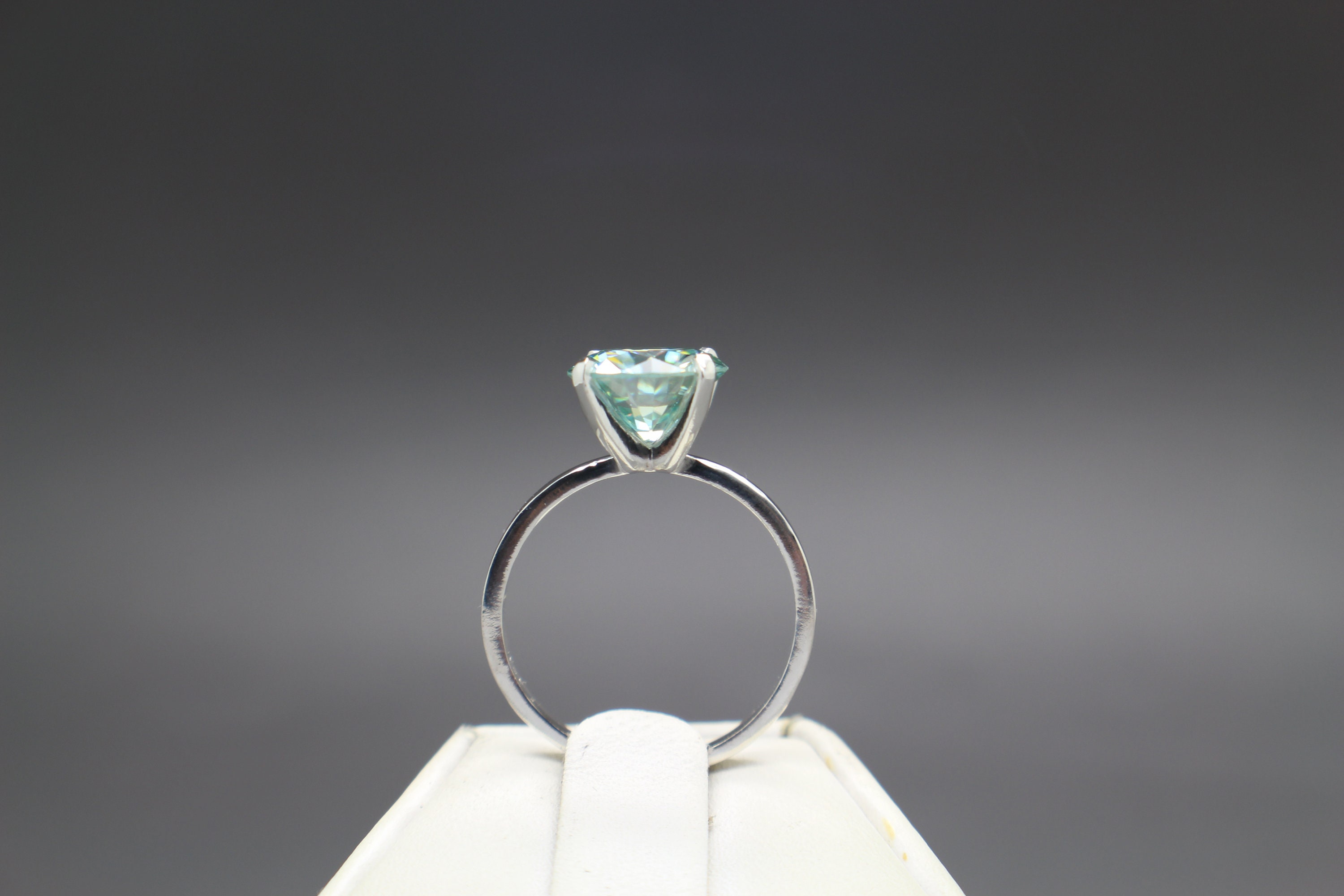 3.15cts Ice Blue Diamond Engagement Ring 9.50mm VS1 Clarity Etsy