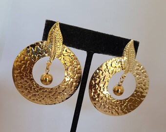 Vintage earrings- Leaf with dangle bead earrings- 90s Jewelry