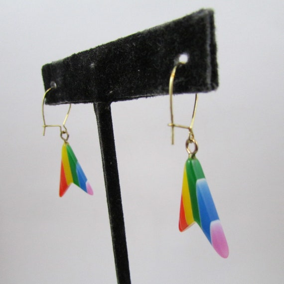 Vintage earrings - Rainbow heart/triangle kidney … - image 2