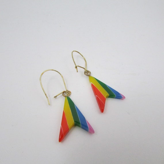 Vintage earrings - Rainbow heart/triangle kidney … - image 6