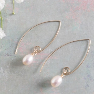 Pearl Earrings, 14k Gold Filled or Sterling Silver Long Bridal Earrings, Pearl Drop Earrings, Bridesmaid Gift
