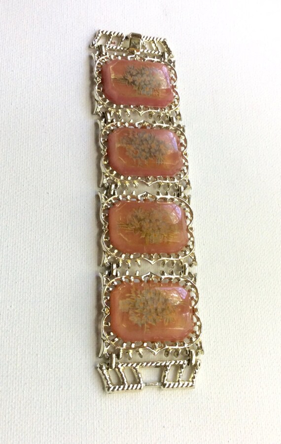 Retro Chunky Pink Lucite and Goldtone Bracelet - image 2