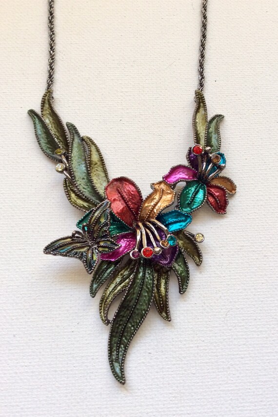 Retro  artsy enameled flower bib necklace