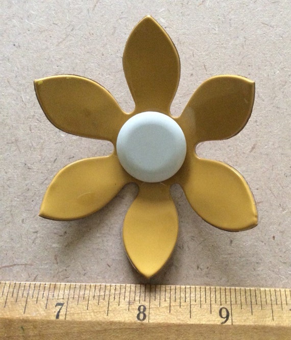 Mod 1970's Faux Leather "Pleather" Yellow Daisy B… - image 3