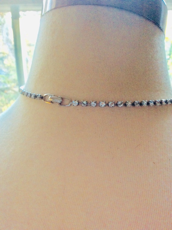 Elegant Rhinestone and Silvertone Choker with Rou… - image 4