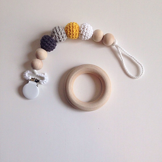 Crocheted Beads Pacifier Clip -- Eco-friendly pacifier clip -- crocheted wooden beads -- Baby Teether