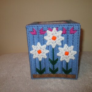 He Loves Me He Loves Me Not Tissue Holder #480