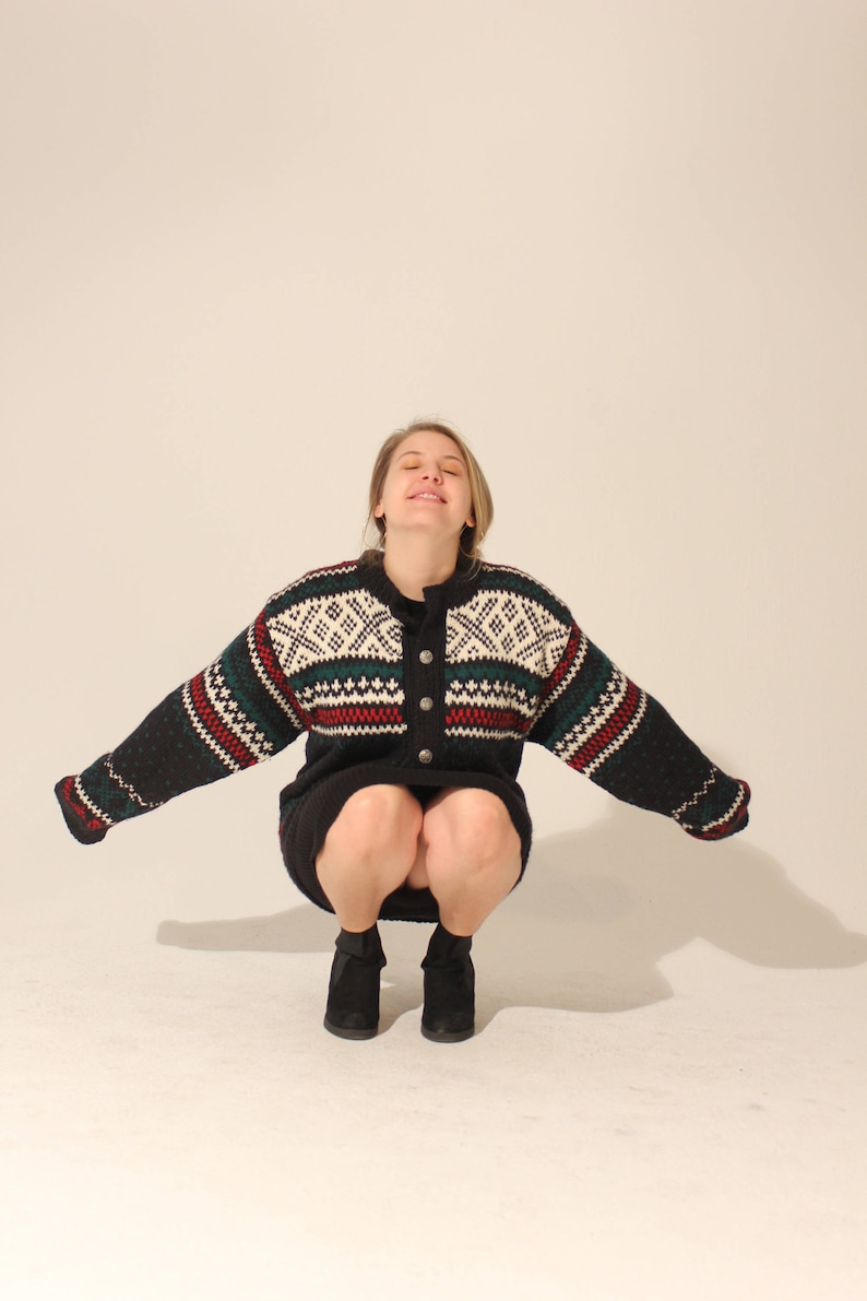 Vintage Sweater Christmas Sweater Medium Sweater Cardigan Vintage Cardigan Holiday Sweater Womens Sweater Large Sweater Oversized Sweater