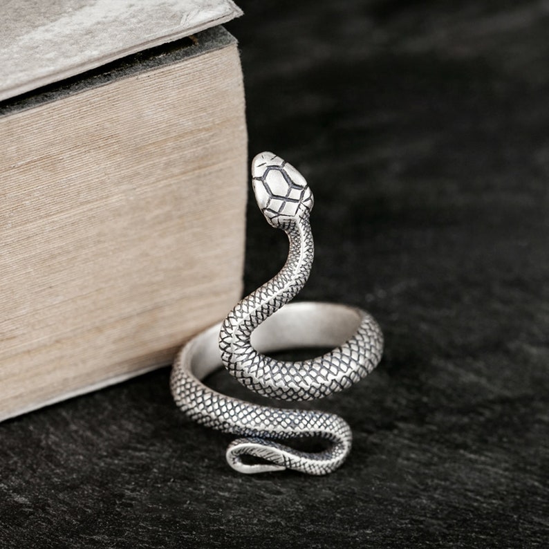 Gothic Adjustable Cobra Snake Ring Retro Punk