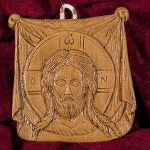 Small Veronica’s Veil (7cm x 7cm) Aromatic Christian Wall Icon Plaque made with pure beeswax mastic and incense