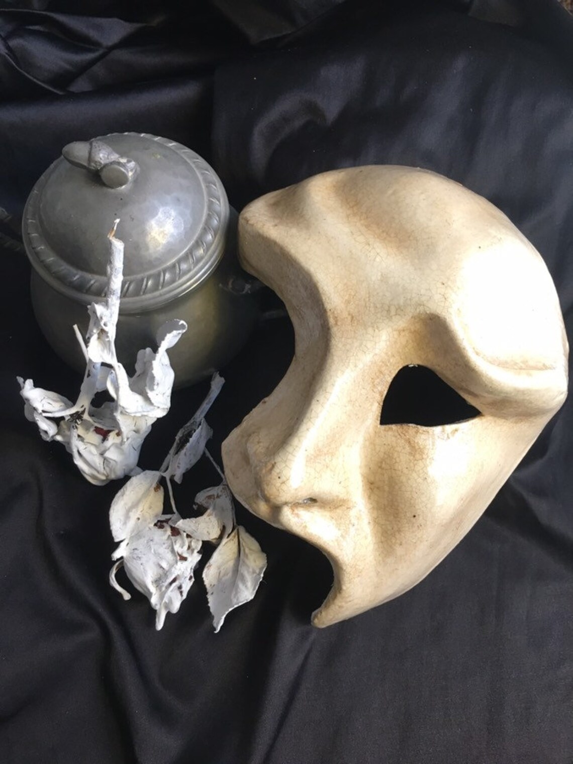 How to make a phantom of the opera mask out of paper - honeyfer