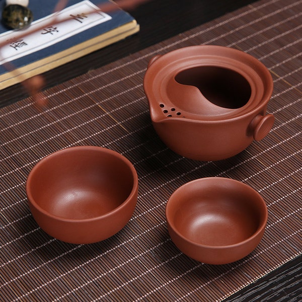 Handicraft Yixing Zisha Clay Tea Set,  1 Teapot with 2 Tea Cups Chinese Travel Tea Set Good Gift to Couple