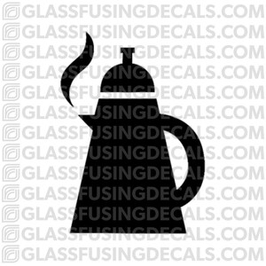 Op de afbeelding: Een zwart silhouet van een koffiepot met stoom die uit de tuit opstijgt. De afbeelding is een eenvoudig grafisch ontwerp, waarschijnlijk voor een sticker. De tekst "GLASSFUSINGDECALS.COM" wordt op de achtergrond herhaald.