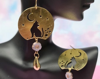 boucles d'oreilles petit chat sous la lune dorée