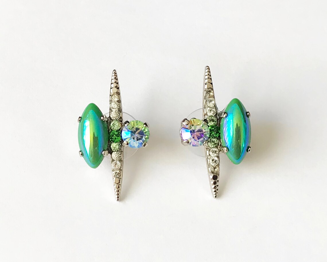 ON SALE Swarovski Green Earrings Green Studs Swarovski Stud Etsy UK