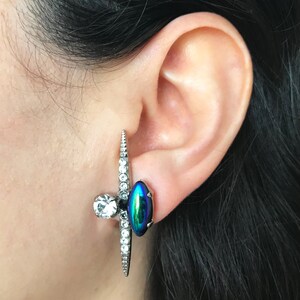 Swarovski Ohrstecker, schwarze und grüne Ohrstecker, Ohrstecker, schwarze Ohrringe, Swarovski Kristallohrringe, Boho Schmuck, Schmuck