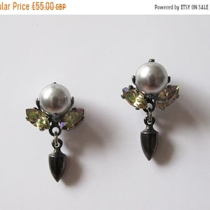 SALE Venus Swarovski Kristall Ohrringe, Metall Tropfen und Platin Perlen Ohrringe