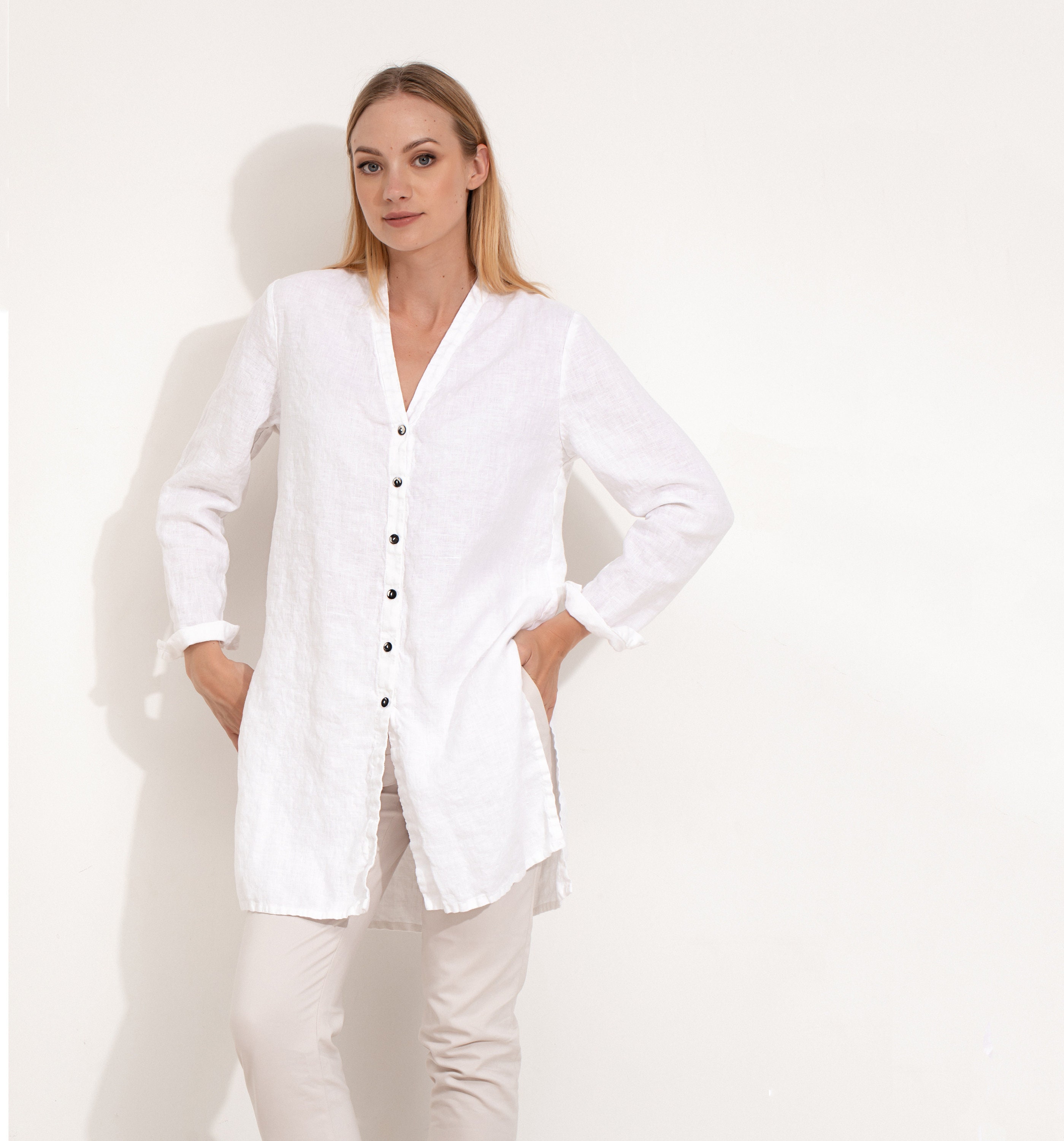 VINTAGE FLAX Long Sleeved Button Down Shirt Size Medium 100 percent linen