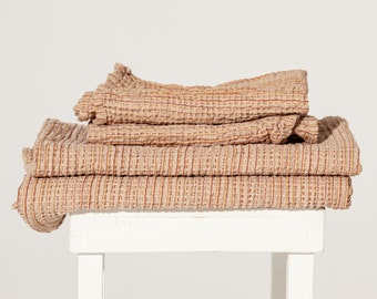 4er Handtuch Set | Set aus 2 Hand- und 2 Badetüchern (verschiedene Farben) | Waffel Leinen Baumwolle Handtücher | Naturhandtücher | Natürliches Leinentuch Set von 10
