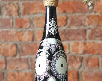 Hand painted Mexican Day of the Dead bottle. Vase. Sugar skull gift. Day of the Dead art. Mexican folk art. Sugar skull decor. Table decor.