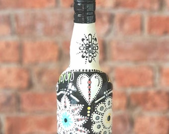 Hand painted Mexican Day of the Dead bottle. Vase. Sugar skull gift. Day of the Dead art. Mexican folk art. Sugar skull decor. Table decor.