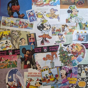 Éphémères Disney et Mickey Mouse, cartes postales, autocollants, pages de livres, etc.