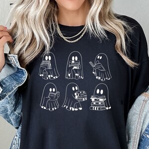 Halloween Comfort Colors Retro Ghosts Reading Books Teacher Librarian Halloween Gift Spooky Season Trendy Shirt Gift Halloween Book Lover