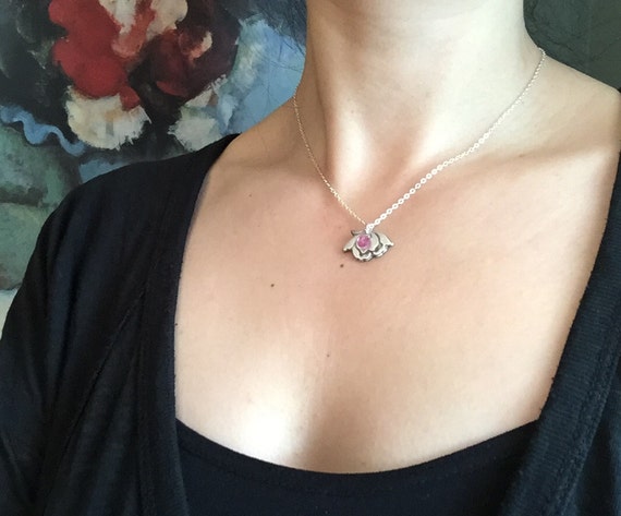 ネックレス・ペンダント Peony Combi Silver Necklace (SILVER925) Peony Pendant Necklace in Silver – Alessandra James