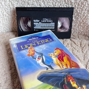 Vintage Disney The Lion King  VHS  Pixar Movie Tape in Case Masterpiece Collection